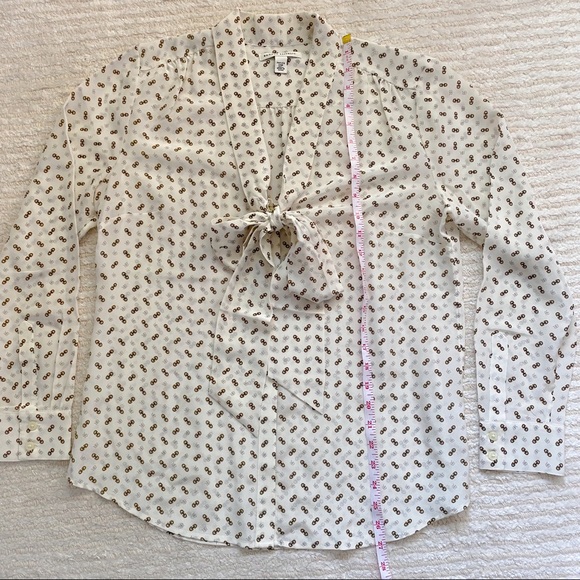 Banana Republic petite monogram silk blouse - Picture 8 of 11